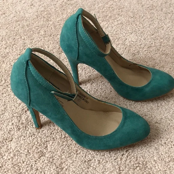 Modcloth Shoes Modcloth Emerald Green Heels Poshmark